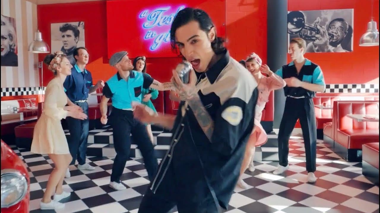 Naska — A testa in giù — Regista di videoclip musicali Daniele Bagolin (Bagolean)
